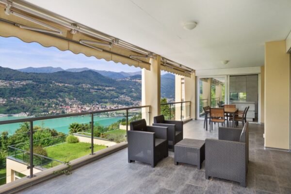 Appartamento 5.5 locali, con Vista Lago e Piscina a Montagnola, Svizzera
