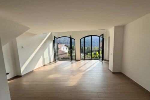 IMG-20251017-WA0002 Elegante Duplex di 4.5 Locali con Vista Panoramica a Barbengo