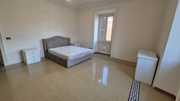 31 RISERVATO! Elegante Appartamento stile Liberty 5 locali San Giovanni Roma